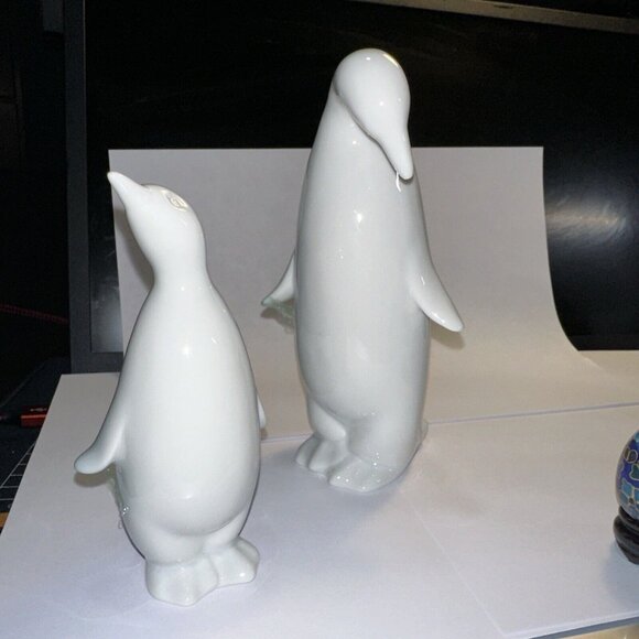 Vintage Porcelain Penguin Figurines Made in Japan Mother and Child - Picture 1 of 5